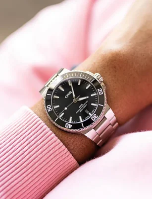 Oris Aquis Date 01 733 7787 4154-07 8 22 04PEB