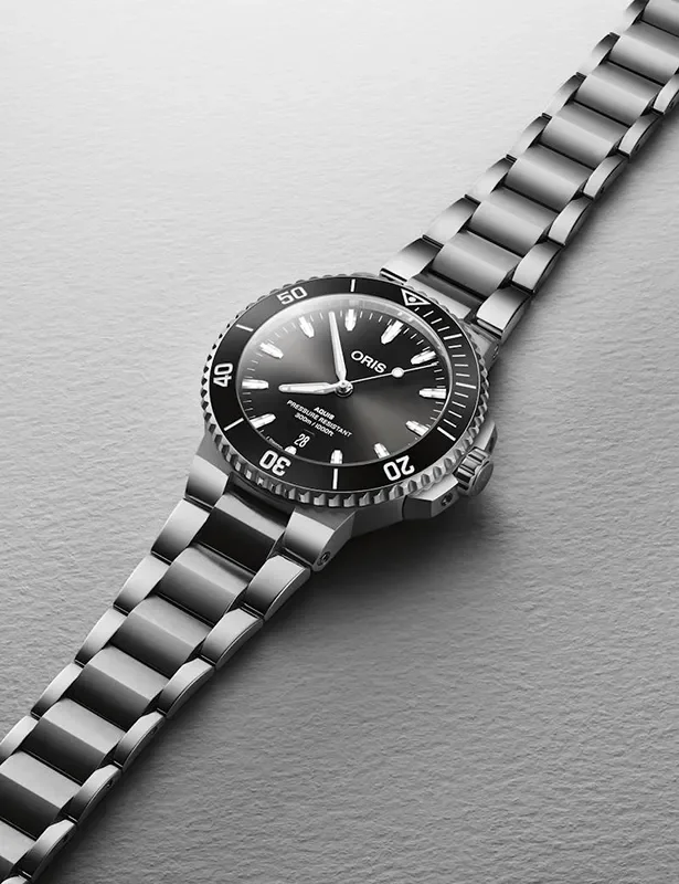 Oris Aquis Date 01 733 7787 4154-07 8 22 04PEB