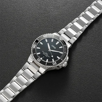 Oris Aquis Date 01 733 7787 4154-07 8 22 04PEB
