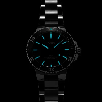 Oris Aquis Date 01 733 7787 4154-07 8 22 04PEB