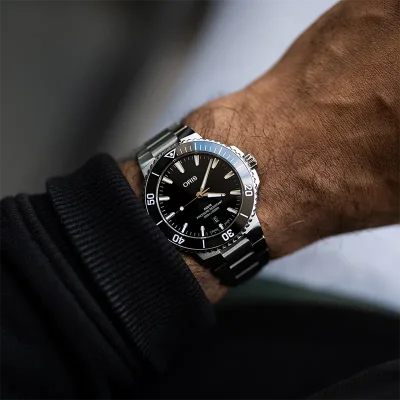 Oris Aquis Date 01 733 7787 4154-07 8 22 04PEB