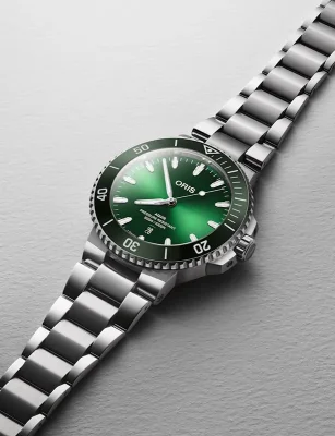 Oris Aquis Date 01 733 7789 4157-07 8 23 04PEB
