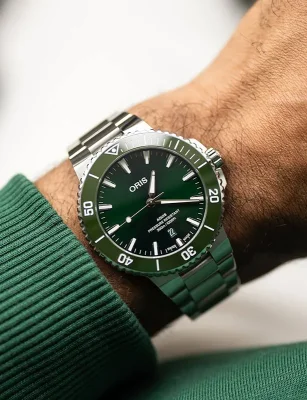 Oris Aquis Date 01 733 7789 4157-07 8 23 04PEB