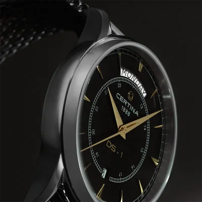 DS-1 Day Date Mechanical, automatic winding
ETA
Swiss Made 100 m - C029.430.11.051.00 