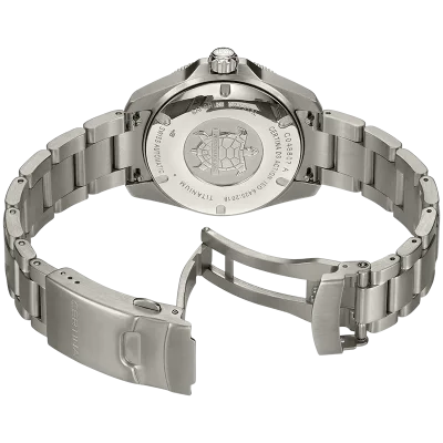 DS Action 38mm Mechanical, automatic winding
80 h Power Reserve
Nivachron
ETA
Swiss Made Diver's watch 300m according to ISO 6425:2018 - C048.807.44.051.00 