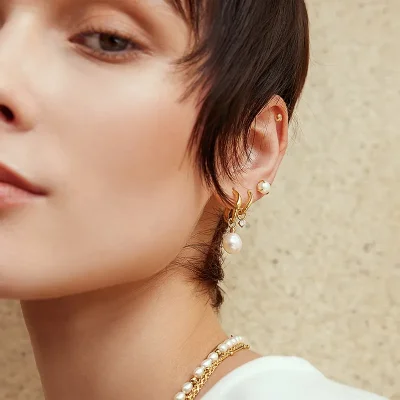 Ania Haie FRESHWATER PEARL DROP Örhängen E058-05G