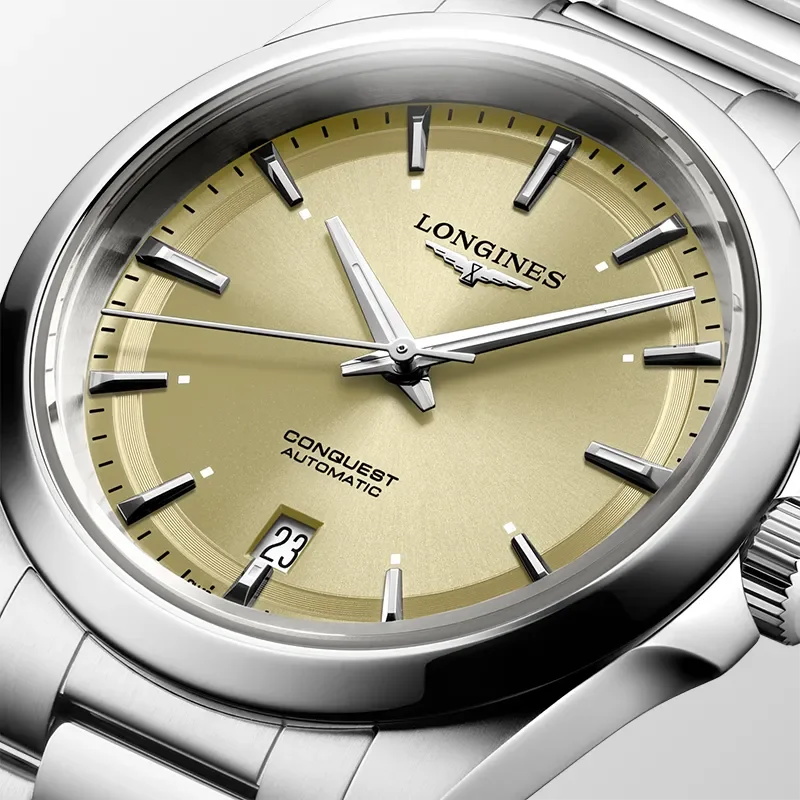 Longines Conquest 38mm L3.720.4.62.6