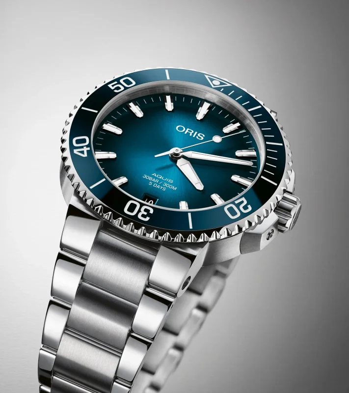 Oris Aquis Date 40077694135MB