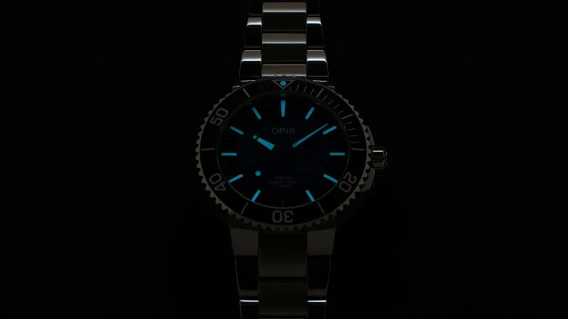 Oris Aquis Date 40077694135MB