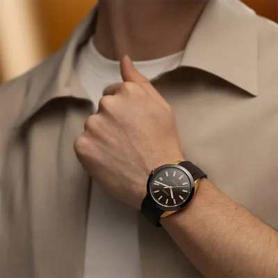 XL WATCH HYPERCHROME Q. BROWN