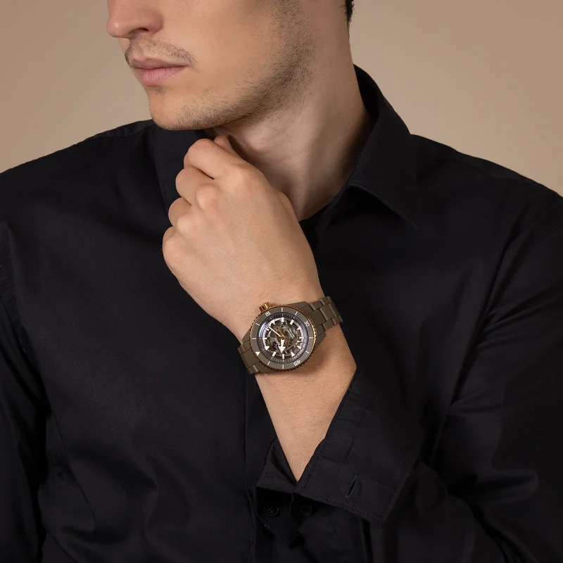 Rado Captain Cook High-Tech Ceramic Skeleton R32150162