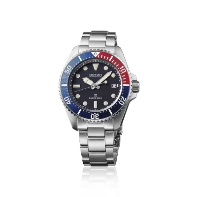 SEIKO Prospex Solar Diver SNE595P1