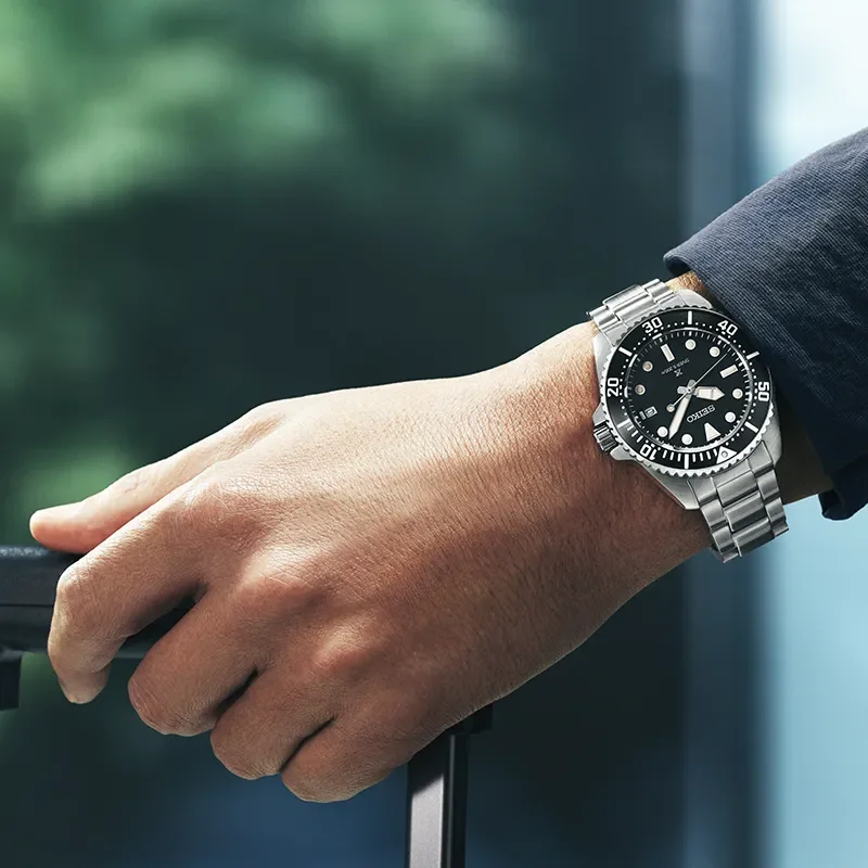 SEIKO Prospex Solar Diver SNE597P1