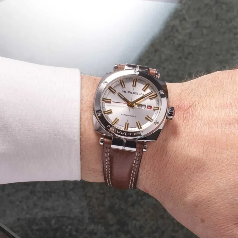 MICHEL HERBELIN NEWPORT  HERITAGE SILVER DIAL AUTOMATIC