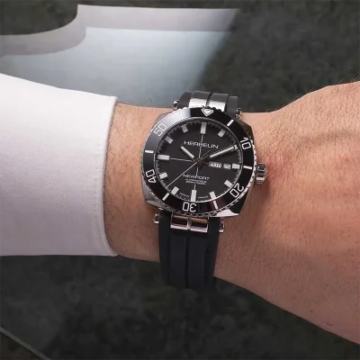 MICHEL HERBELIN NEWPORT DIVER BLACK AUTOMATIC  300M